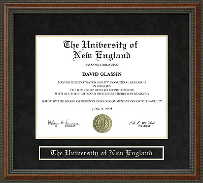 The University of New England (UNE) Diploma Frame